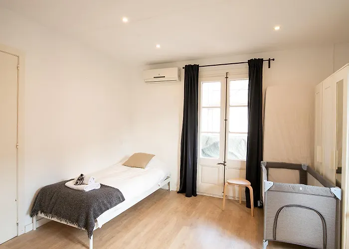 شقة Beautiful With Terrace In برشلونة