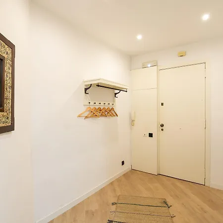 Beautiful With Terrace In Appartement *